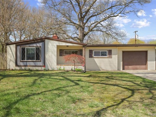 13744 Marvin Street , Taylor, MI 48180