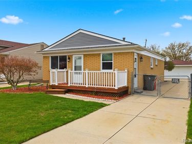 34373 New Jersey Street, Clinton Twp, MI 48035