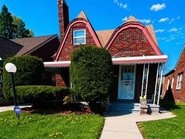 17347 Hartwell Street, Detroit, MI 48235