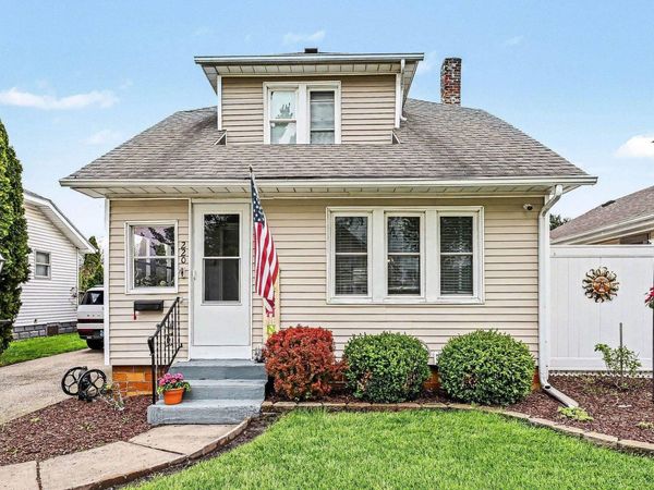 220 S Beiger Street, Mishawaka, IN 46544