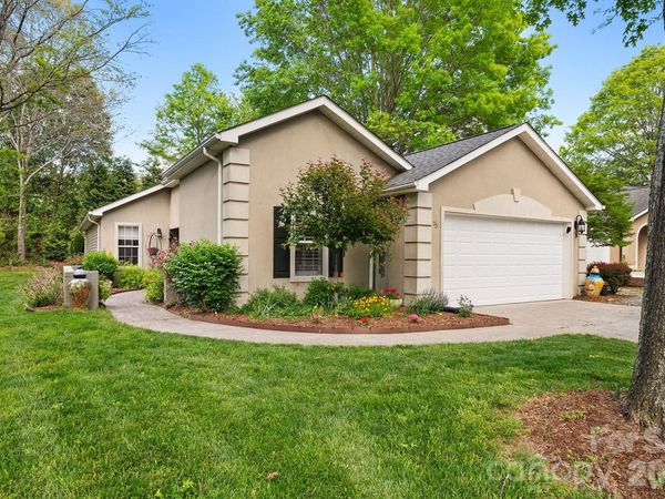 75 Stonebridge Drive, Asheville, NC 28805