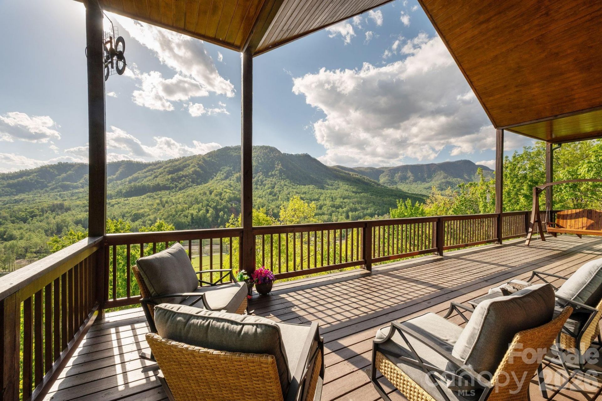 80 E Valley View Drive, Marion, NC 28752 Main Photo