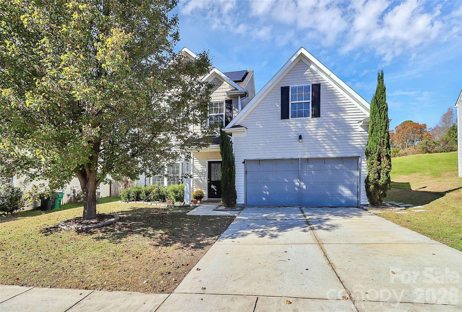 7923 Mossycup Drive, Charlotte, NC 28215 Main Photo