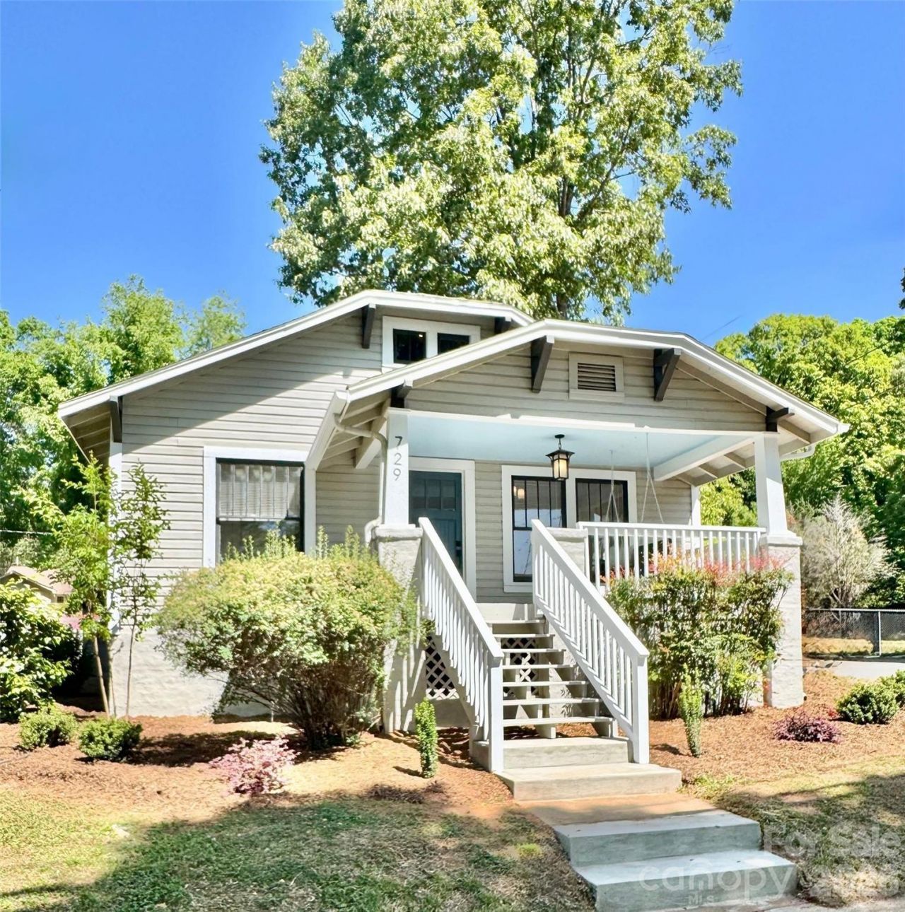 729 E Front Street, Statesville, NC 28677 Main Photo
