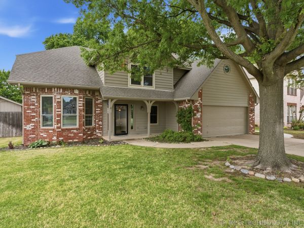 500 N Palm Avenue , Broken Arrow, OK 74012