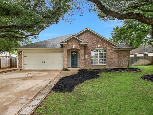 1202 Petunia LN , Pflugerville, TX 78660