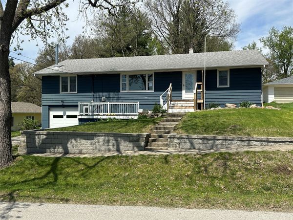 213 W Lincoln Street, Monroe, IA 50170