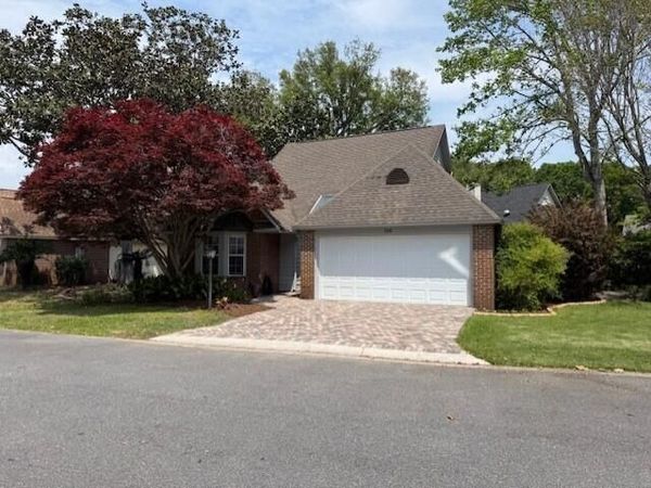 708 Putter Drive, Niceville, FL 32578