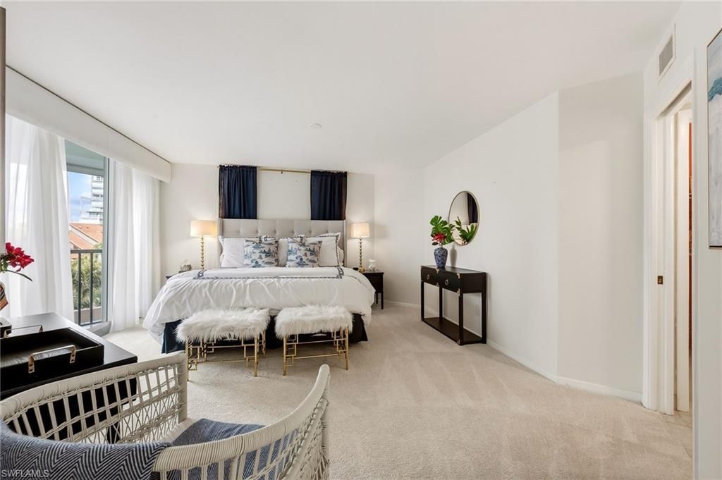 4651 Gulf Shore Blvd N, Unit 205, Naples, FL 34103 Photo