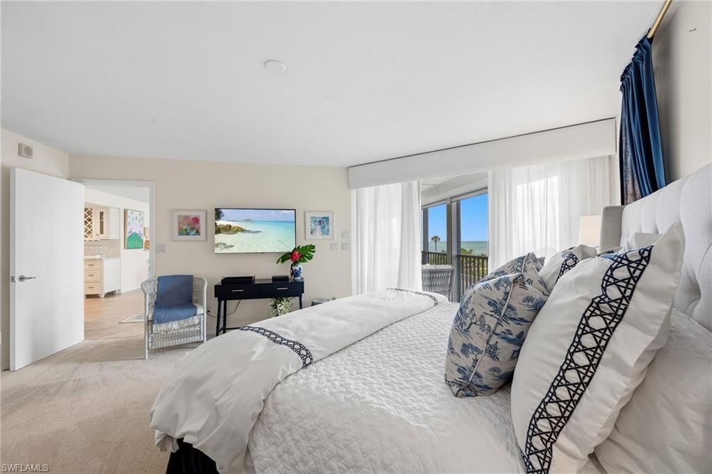 4651 Gulf Shore Blvd N, Unit 205, Naples, FL 34103 Photo
