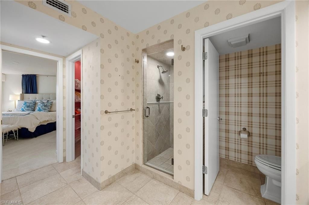 4651 Gulf Shore Blvd N, Unit 205, Naples, FL 34103 Photo