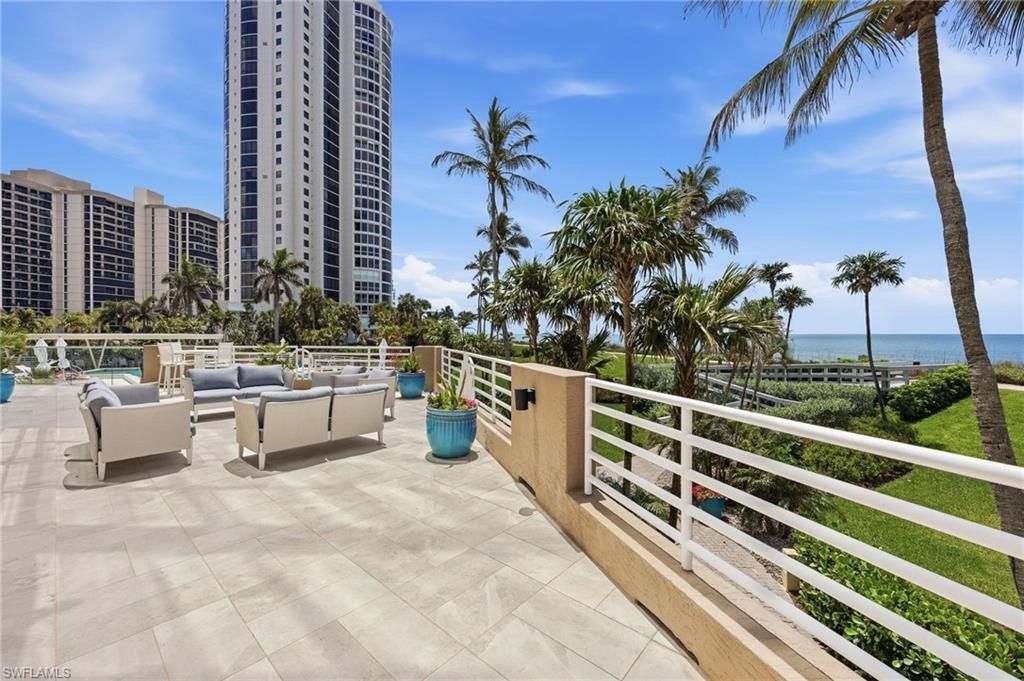 4651 Gulf Shore Blvd N, Unit 205, Naples, FL 34103 Photo