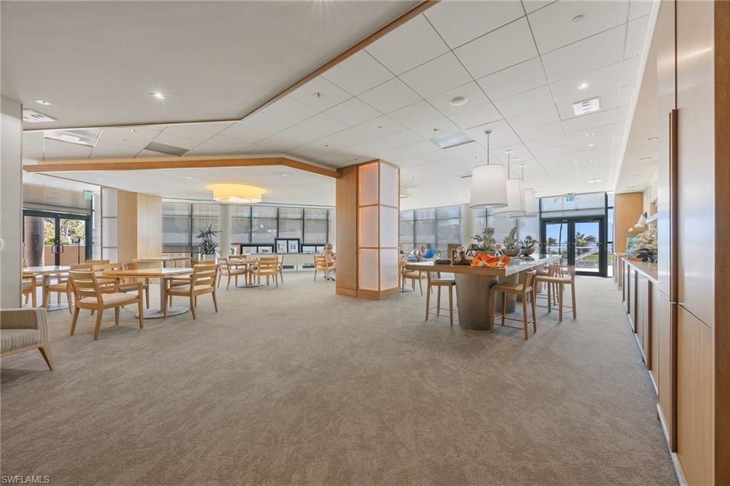 4651 Gulf Shore Blvd N, Unit 205, Naples, FL 34103 Photo