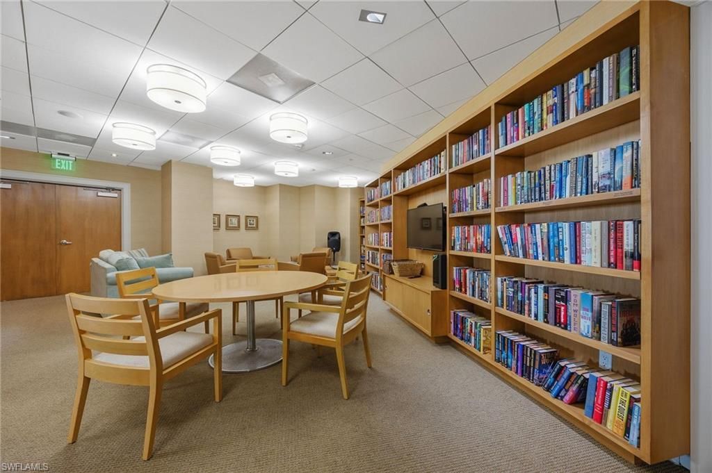 4651 Gulf Shore Blvd N, Unit 205, Naples, FL 34103 Photo