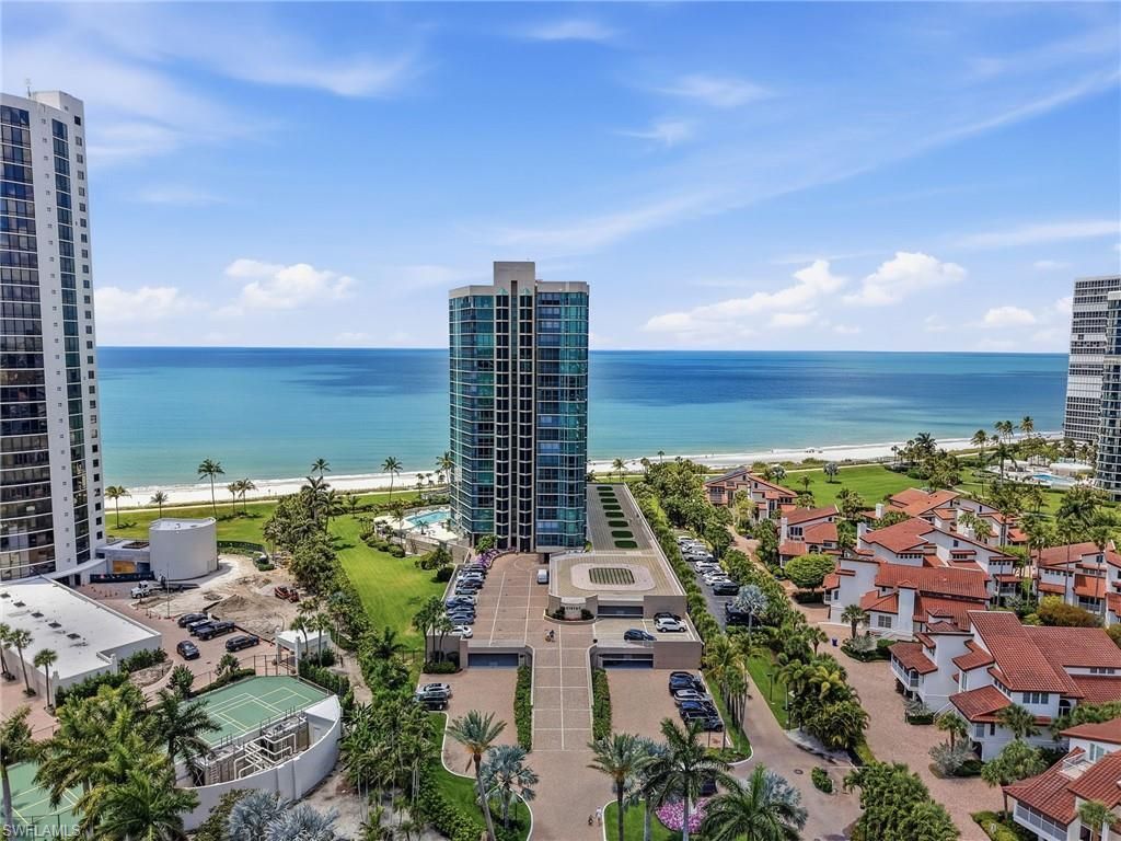 4651 Gulf Shore Blvd N, Unit 205, Naples, FL 34103 Photo