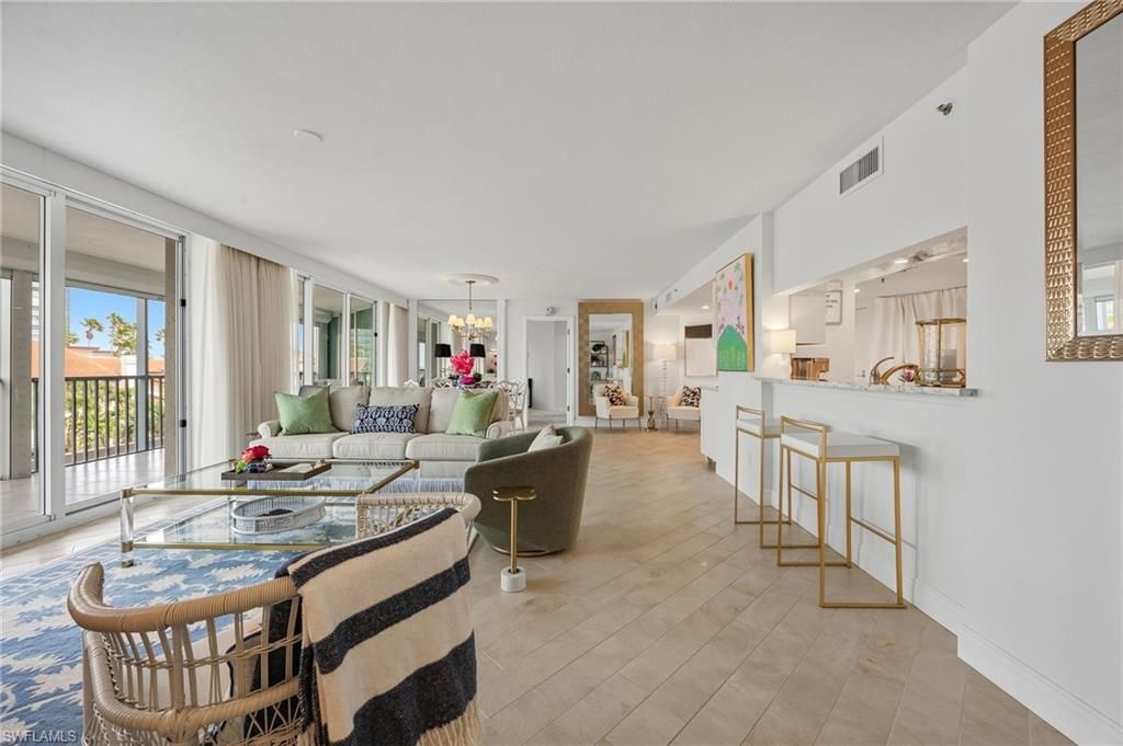 4651 Gulf Shore Blvd N, Unit 205, Naples, FL 34103 Photo