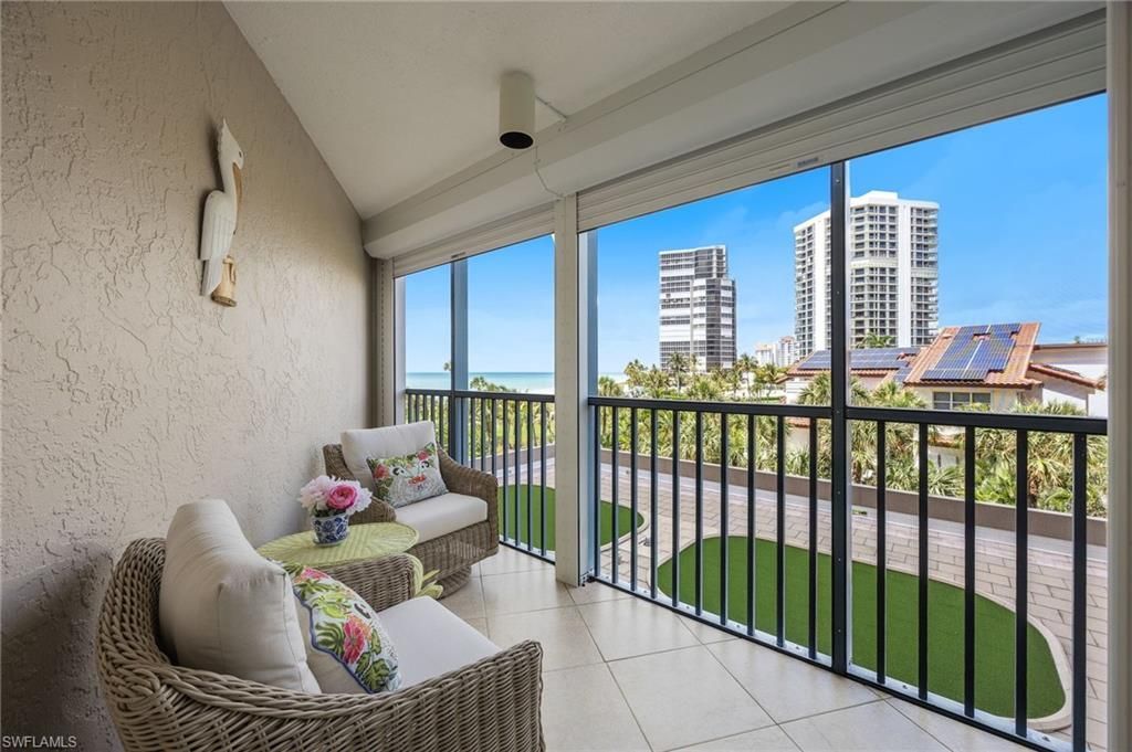4651 Gulf Shore Blvd N, Unit 205, Naples, FL 34103 Photo