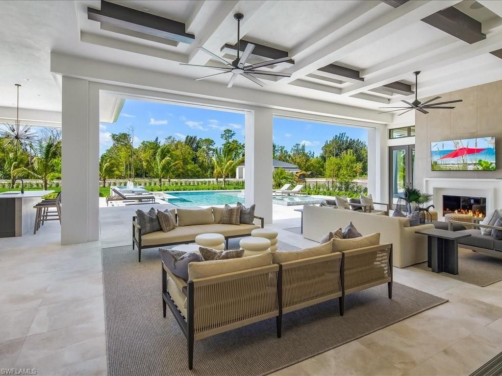 6462 Daniels Rd , Naples, FL 34109 Photo