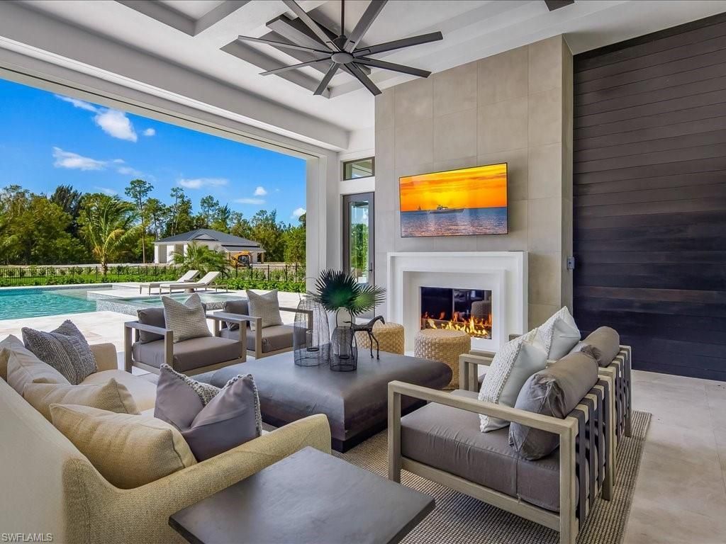 6462 Daniels Rd , Naples, FL 34109 Photo