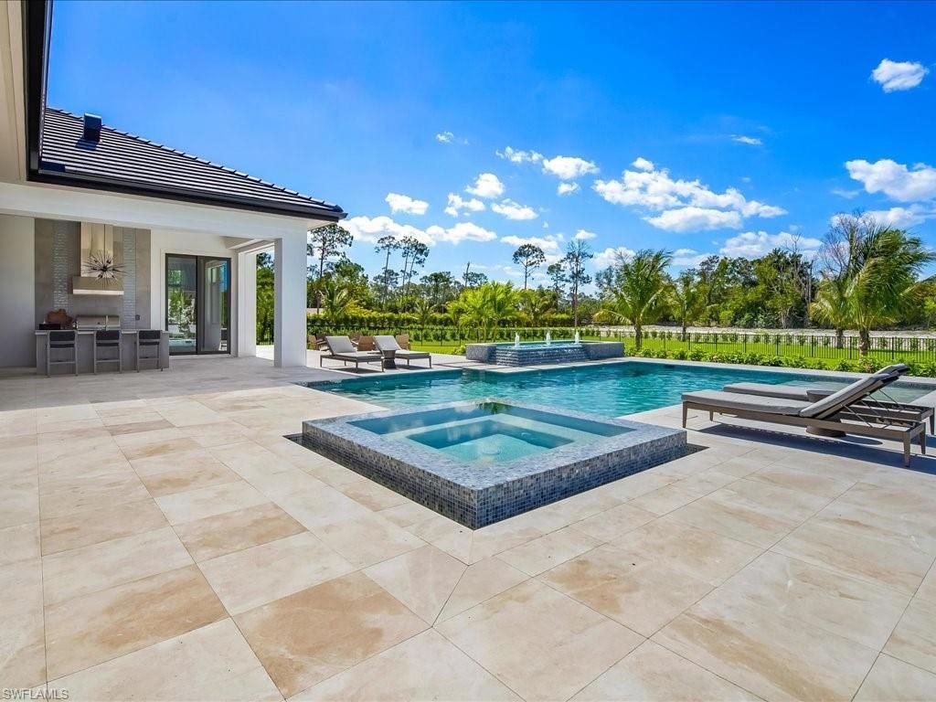 6462 Daniels Rd , Naples, FL 34109 Photo