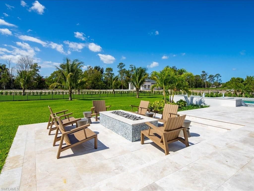 6462 Daniels Rd , Naples, FL 34109 Photo