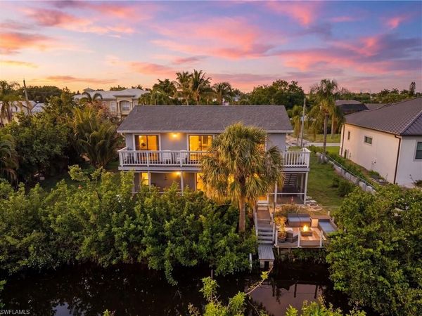 27099 Holly LN, BONITA SPRINGS, FL 34135