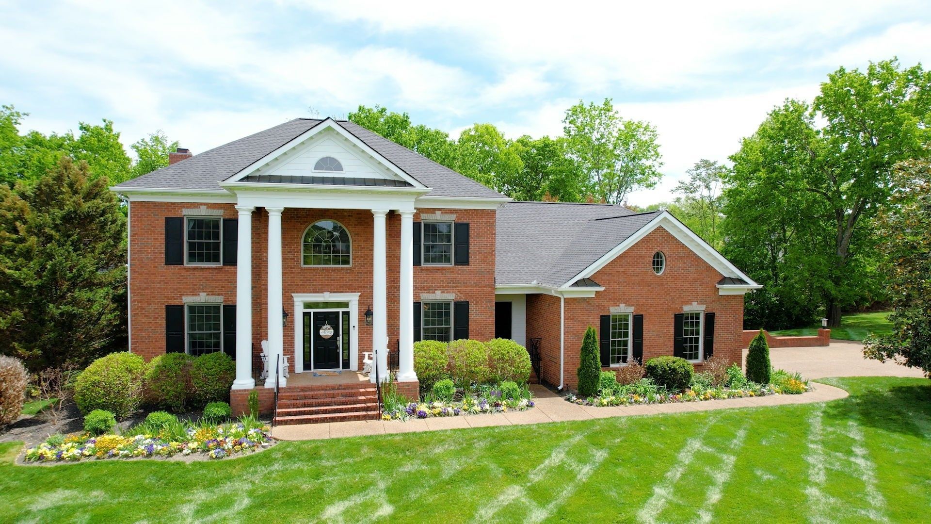 2145 Summer Hill Cir, Franklin, TN 37064 Main Photo