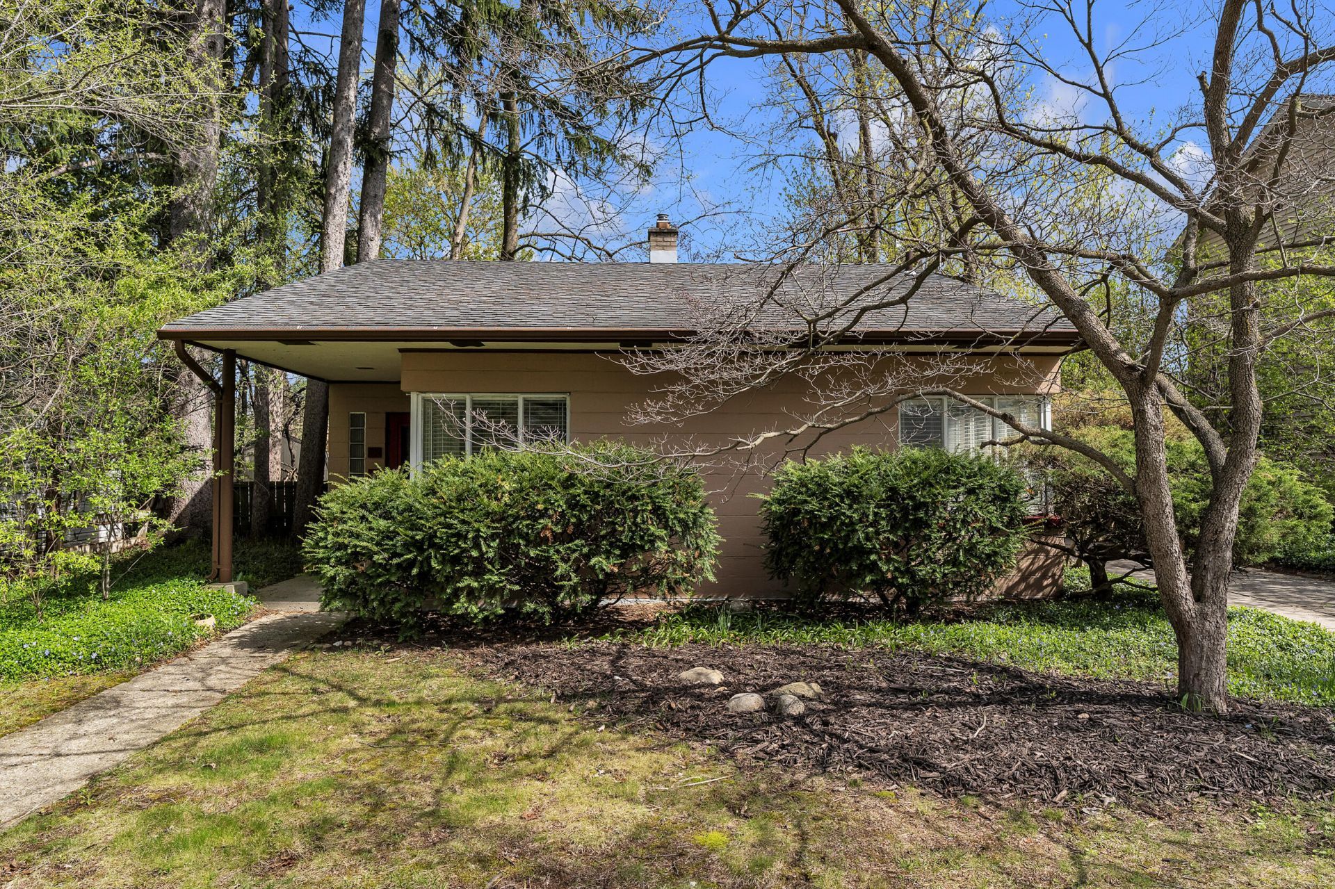 803 Barton Drive, Ann Arbor, MI 48105 Main Photo