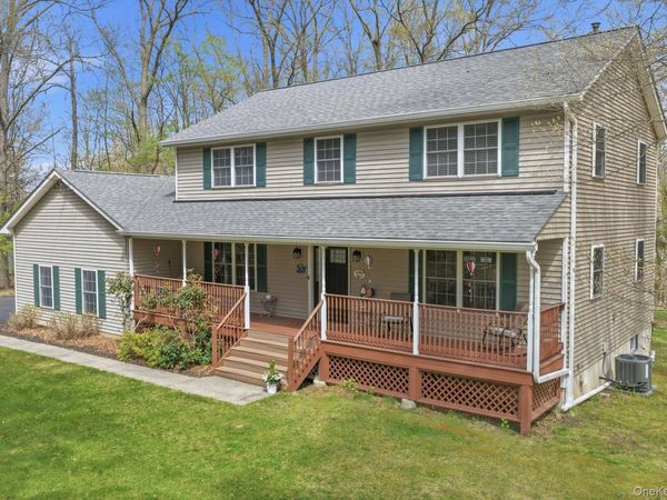 11 Peacock Circle , Washingtonville, NY 10992