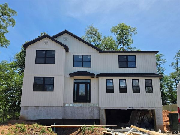 71 Gilchrest Road, Valley Cottage, NY 10989