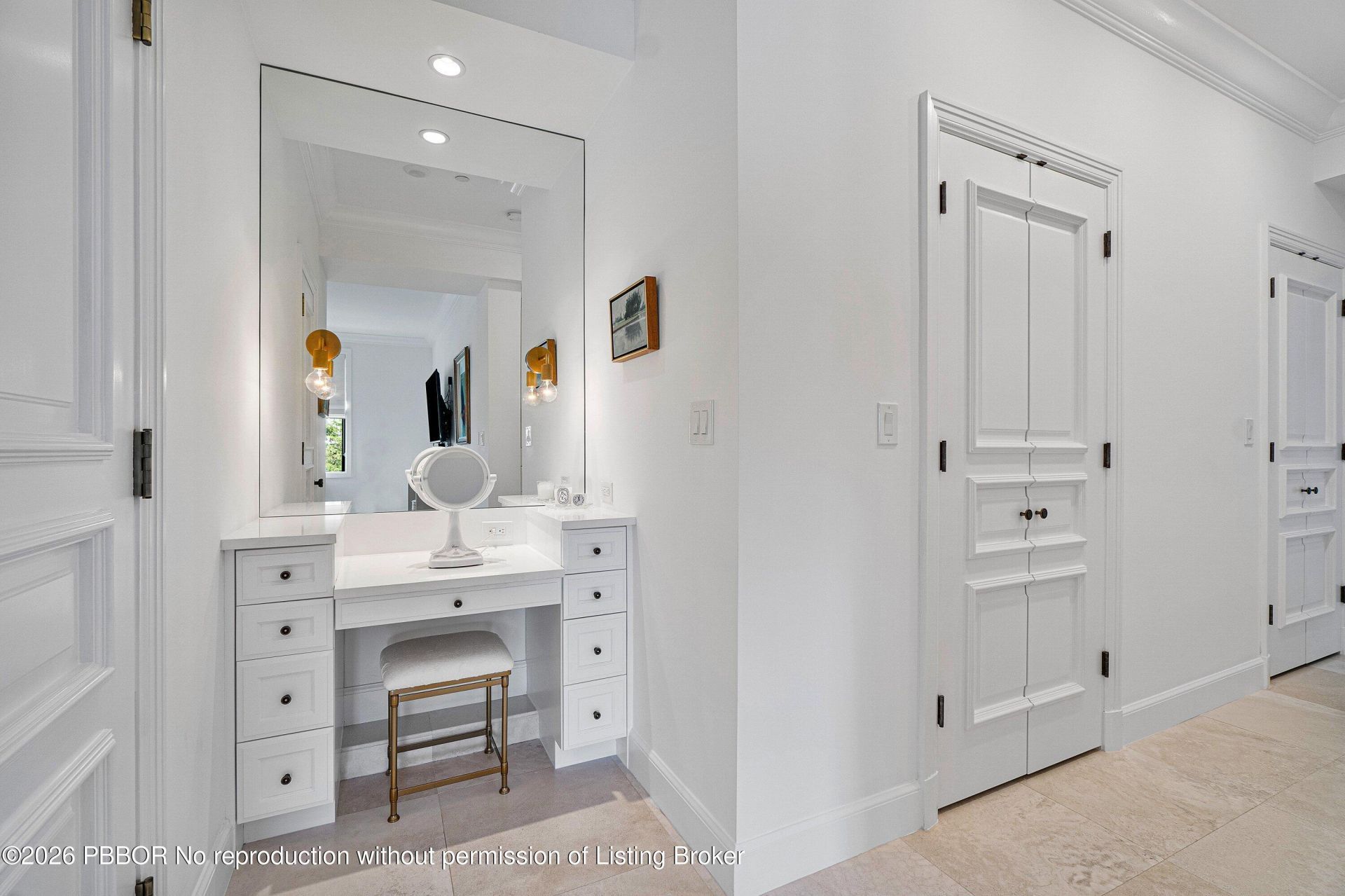 150 Bradley Place, Unit 203, Palm Beach, FL 33480 Photo