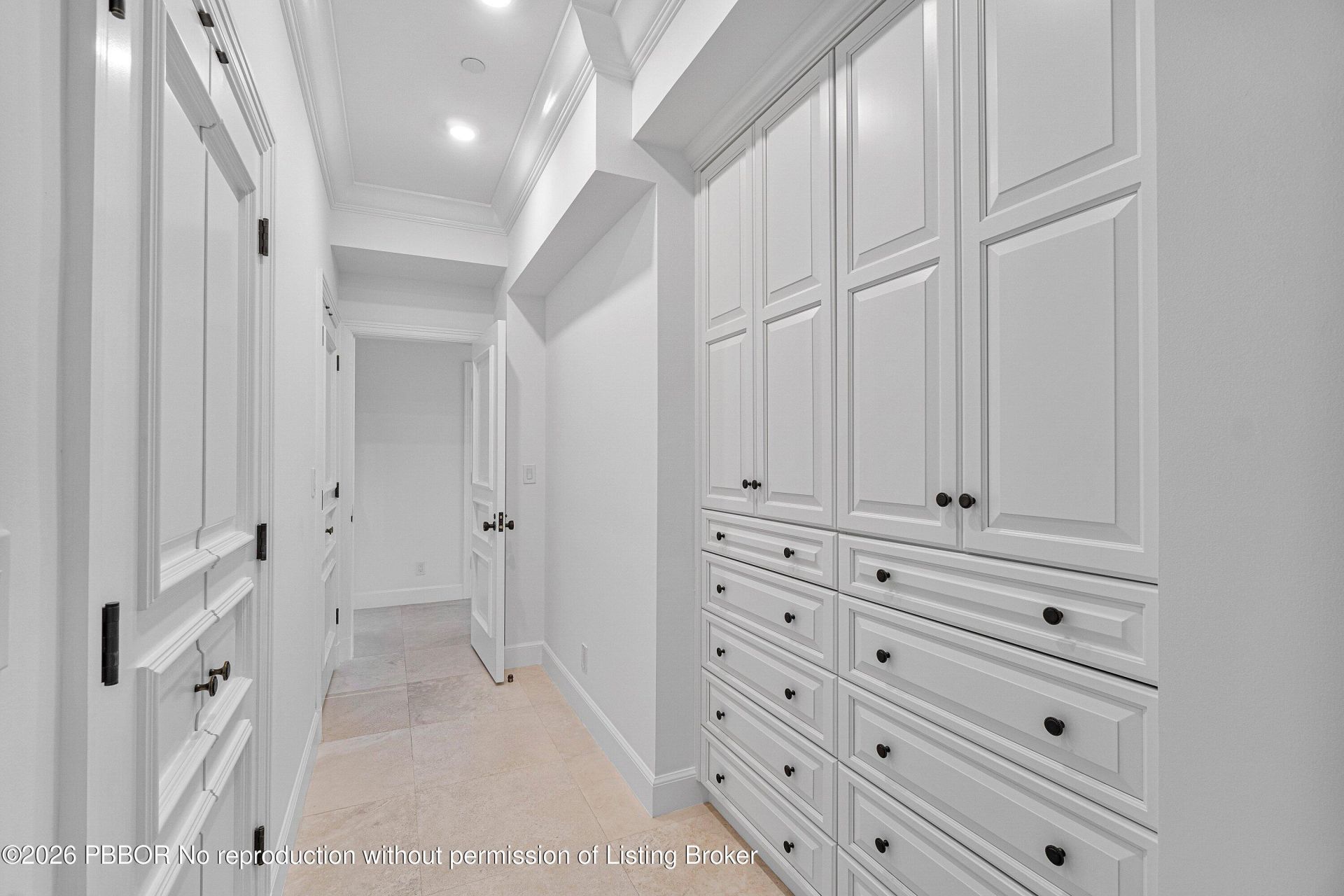 150 Bradley Place, Unit 203, Palm Beach, FL 33480 Photo