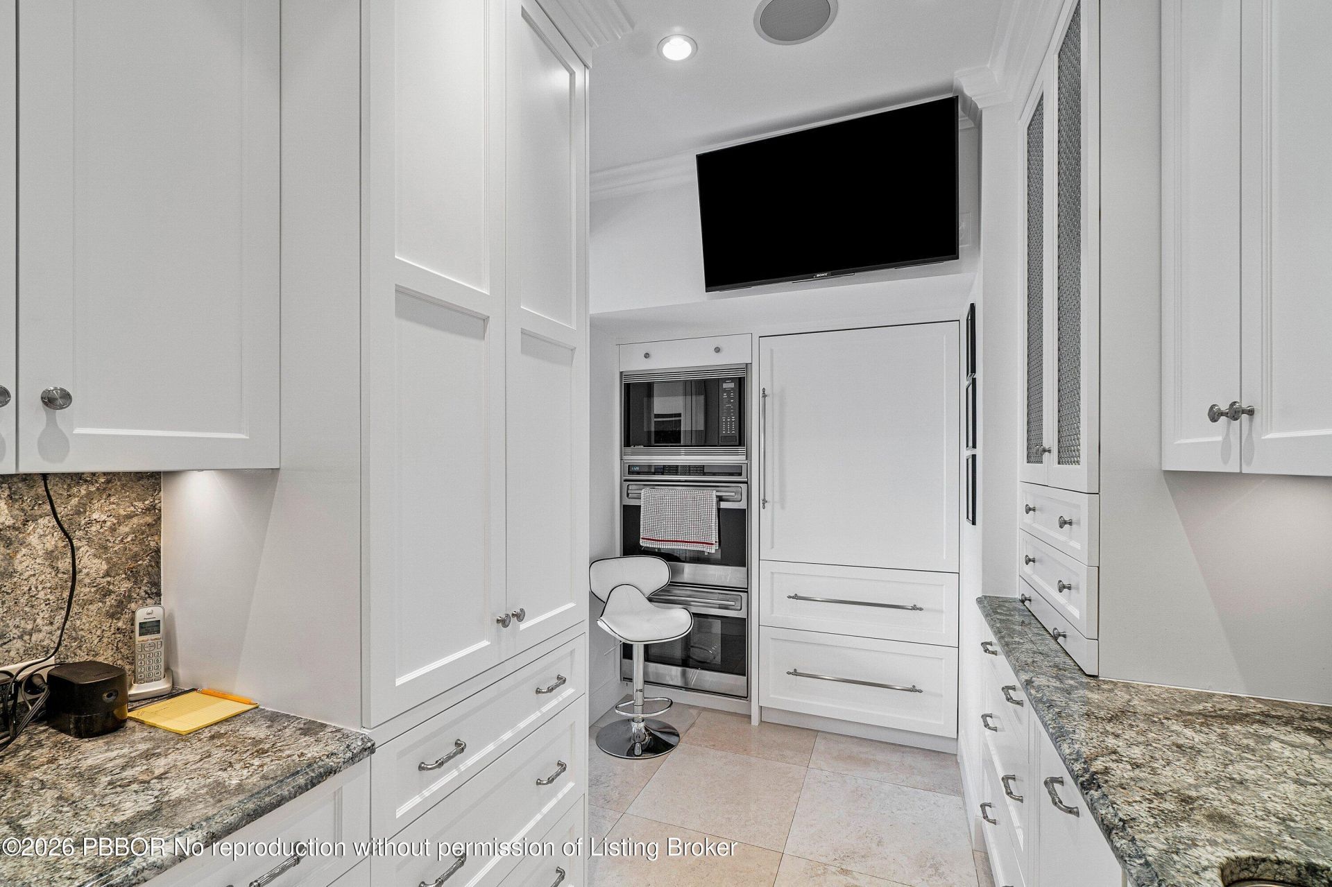 150 Bradley Place, Unit 203, Palm Beach, FL 33480 Photo