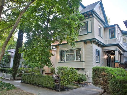 2219 H St, Sacramento, CA 95816 Photo