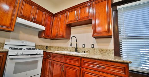 2219 H St, Sacramento, CA 95816 Photo