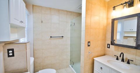 2219 H St, Sacramento, CA 95816 Photo