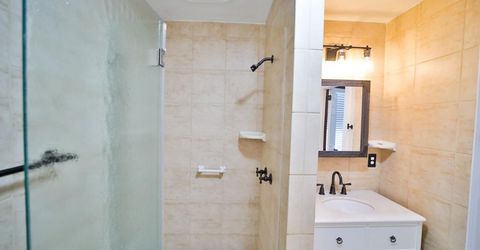 2219 H St, Sacramento, CA 95816 Photo