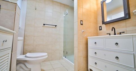 2219 H St, Sacramento, CA 95816 Photo