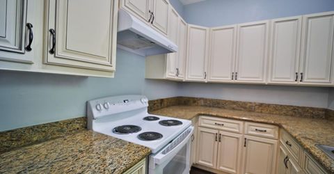 2219 H St, Sacramento, CA 95816 Photo