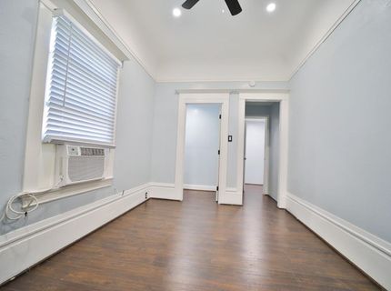 2219 H St, Sacramento, CA 95816 Photo