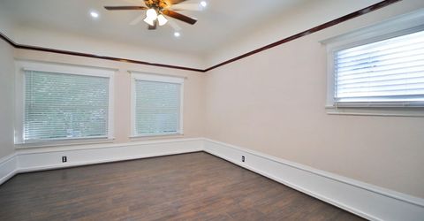 2219 H St, Sacramento, CA 95816 Photo