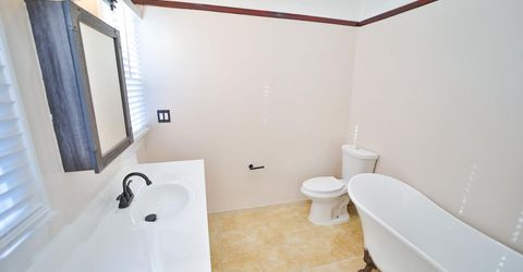 2219 H St, Sacramento, CA 95816 Photo