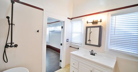 2219 H St, Sacramento, CA 95816 Photo