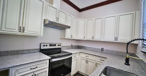 2219 H St, Sacramento, CA 95816 Photo