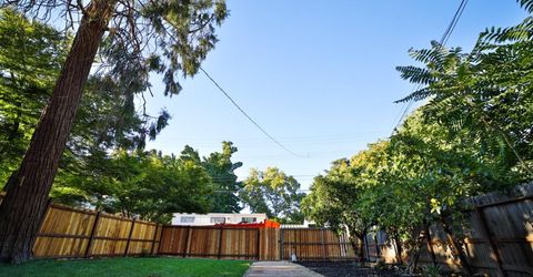 2219 H St, Sacramento, CA 95816 Photo