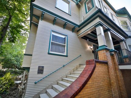 2219 H St, Sacramento, CA 95816 Photo