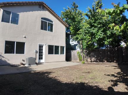 5310 Privet Ln, Elk Grove, CA 95758 Photo