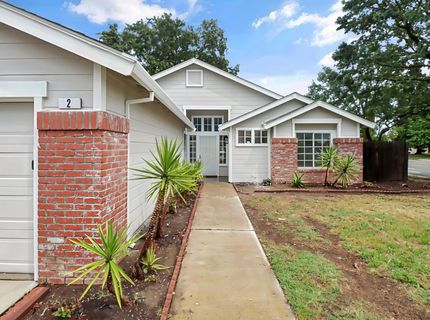 2 Cismont Ct, Sacramento, CA 95823 Photo