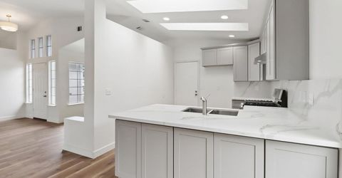2 Cismont Ct, Sacramento, CA 95823 Photo
