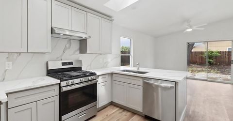 2 Cismont Ct, Sacramento, CA 95823 Photo
